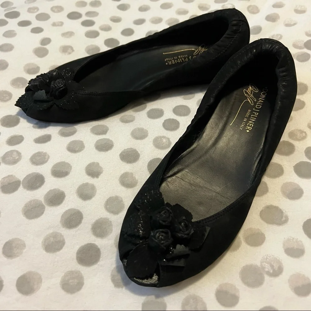 Donald Pliner Black Suede Flower Peep Toe with Elastic Flats Size 6